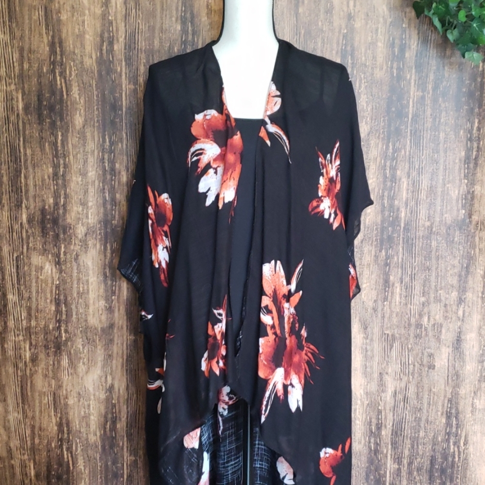 Black Floral Kimono